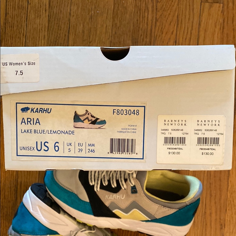 Karhu Aria US 6 Athletic Sneakers - Picture 3 of 9